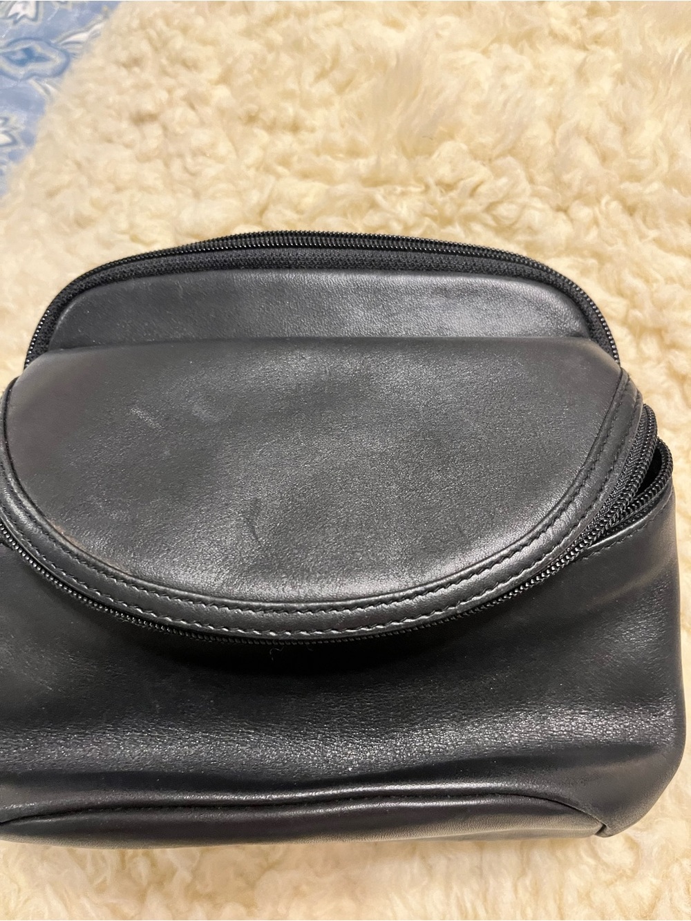 Black Leather Men’s Travel Toiletry Bag